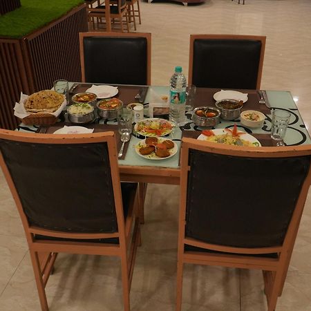 Saubhagya Inn By Kempinski Lucknow Zewnętrze zdjęcie
